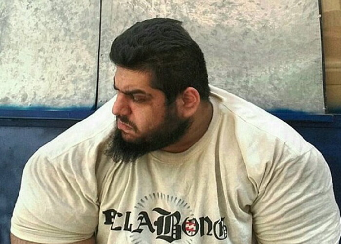 Incredibilul Hulk exista cu adevarat. Un iranian de 150 de kilograme socheaza cu fizicul sau