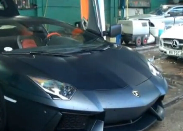 Cum arata cea mai BOGATA spalatorie din lume: Masinile care intra aici valoreaza impreuna milioane: Uite ce o face speciala: VIDEO