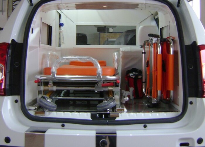 Asa arata prima ambulanta Duster! Primele modele se duc tocmai in Angola! Ce modificari a facut Dacia: FOTO