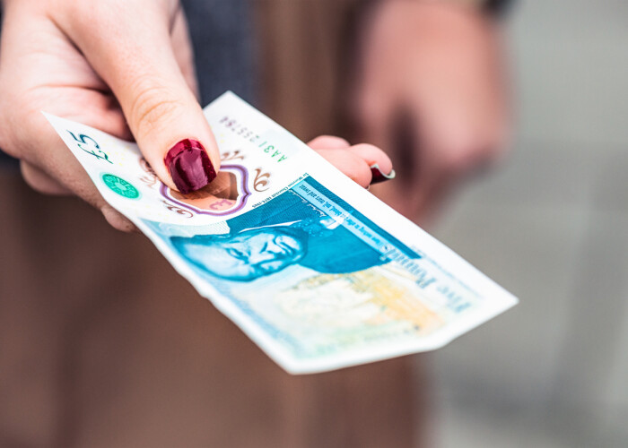 Un barbat a reusit sa vanda o bancnota rara pe eBay cu peste 70.000 de dolari