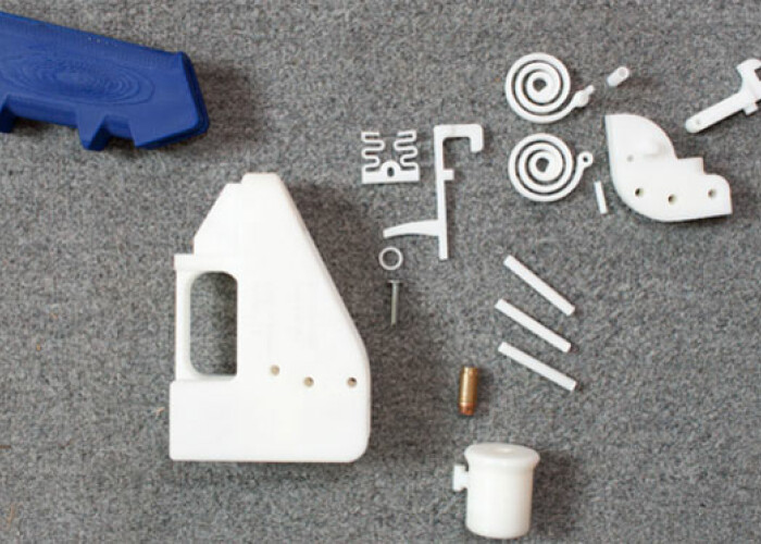 Asa arata un pistol de calibrul 380 - fabricat la imprimanta 3D! VIDEO