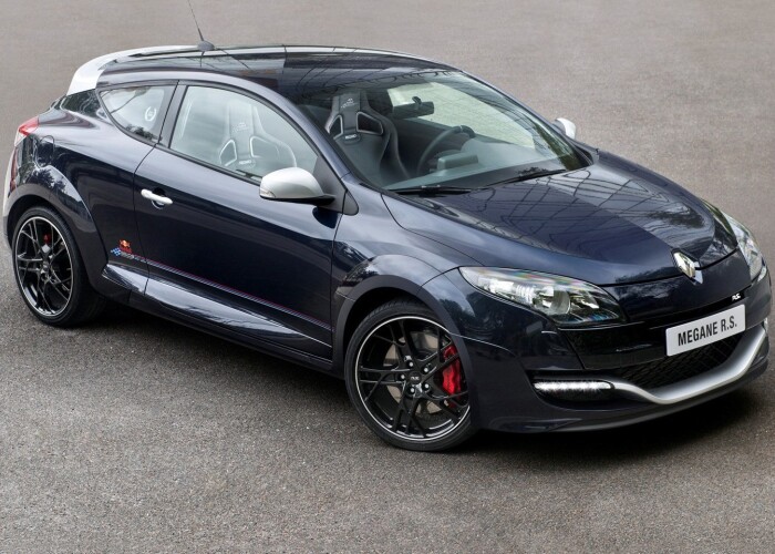 Renault Megane RS RB8 aduce aer de Formula 1 pe strazi! VIDEO
