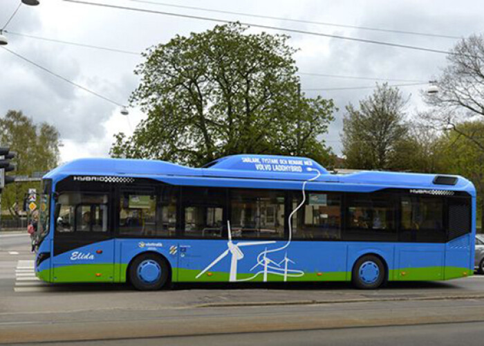 Adio benzina! Suedia testeaza primele sosele electrice: Autobuzele se vor incarca in mers