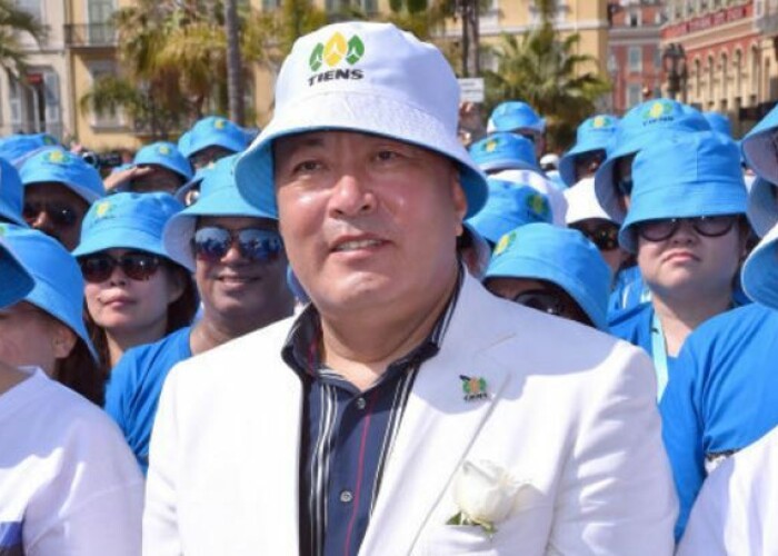 Patronul chinez care si-a dus cei 6.400 de angajati in excursie le-a facut acestora o noua surpriza! De data asta a platit 5.5 milioane de dolari