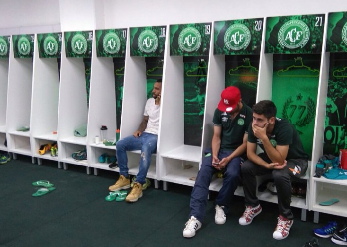S-a nascut a doua oara chiar de ziua lui. Portarul echipei braziliene Chapecoense nu se afla in avionul prabusit pentru ca fusese invoit