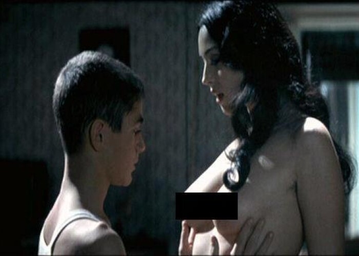 Cei mai frumosi sani care au aparut in filme: 15 actrite care au aparut topless! FOTO