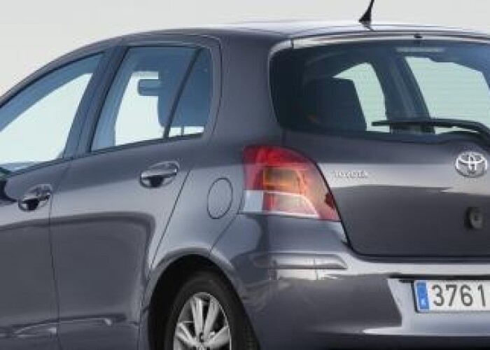 Clitorisul este un model de automobil lansat de Toyota: Cum a fost pacalita presa italiana de un site din Franta: