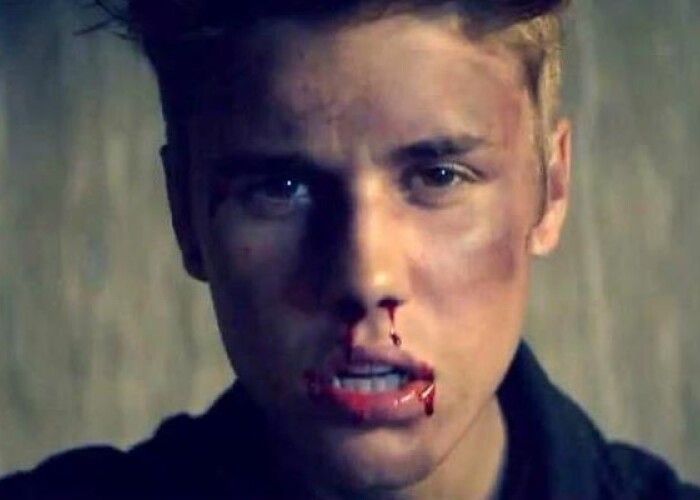 Nu va puneti cu el! L-ar omori pe Bieber! Este unul dintre cei mai controversati oameni din lume