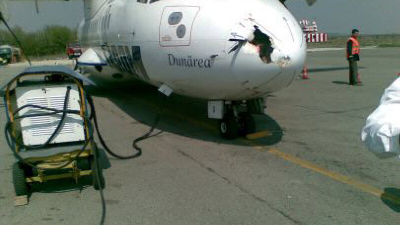 Avionul care transporta lotul echipei Dinamo, avariat in zbor!