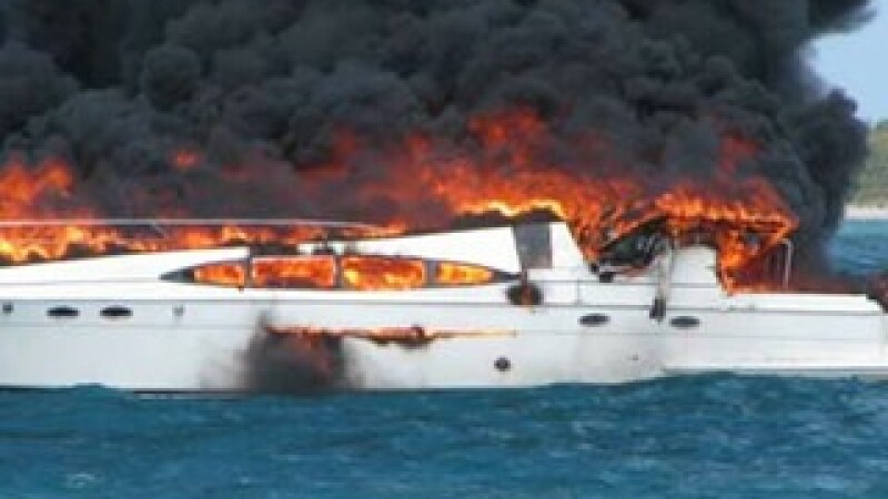 yacht in flacari