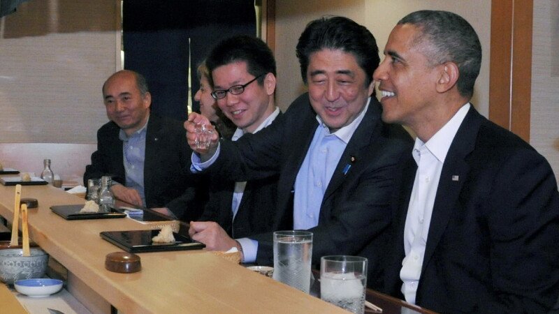 Barack Obama si Shinzo Abe la restaurantul Sukiyabashi Jiro