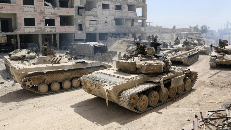 tancuri siriene in Douma