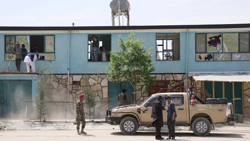 VIDEO Atac sinucigaș în capitala Afganistanului. Cel puţin trei morţi şi peste 15 răniți