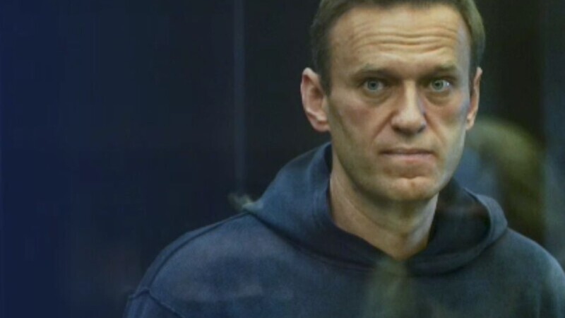 Navalnîi slăbește un kilogram pe zi la închisoare, are dublă hernie de disc și nu-și mai simte picioarele și brațele