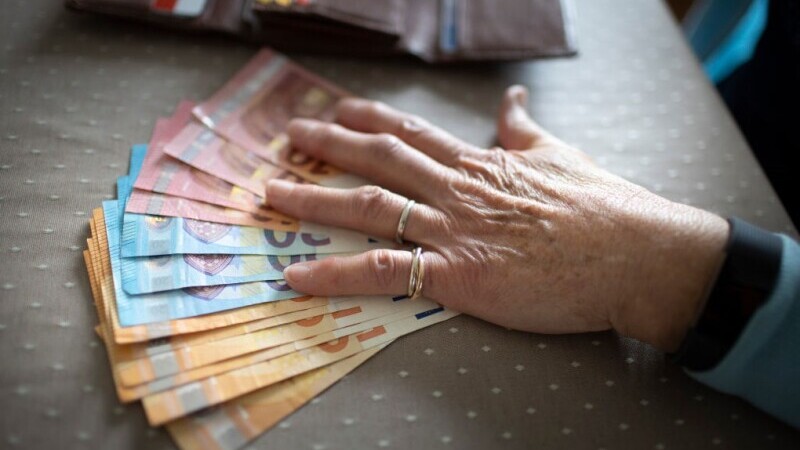 O bătrână și-a exclus rudele din testament și le-a lăsat săracilor o moștenire 5 milioane de euro