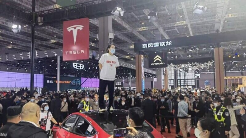 Shanghai, Tesla