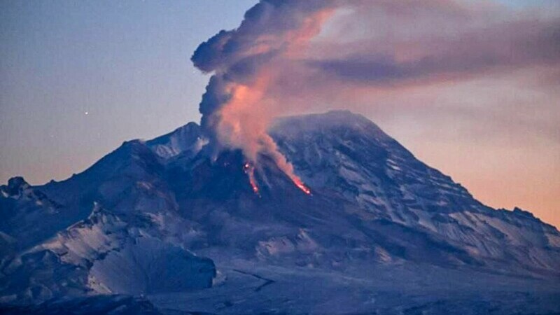 Vulcanul Şiveluci