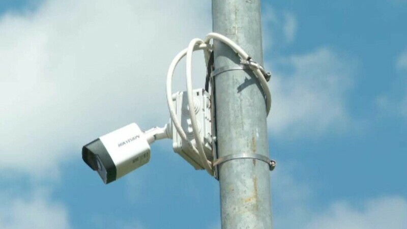 Șoferul de TIR care a furat camera de supraveghere și-a recunoscut vina. Cum și-a explicat fapta