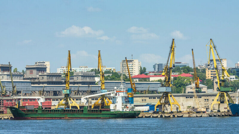 Port constanta