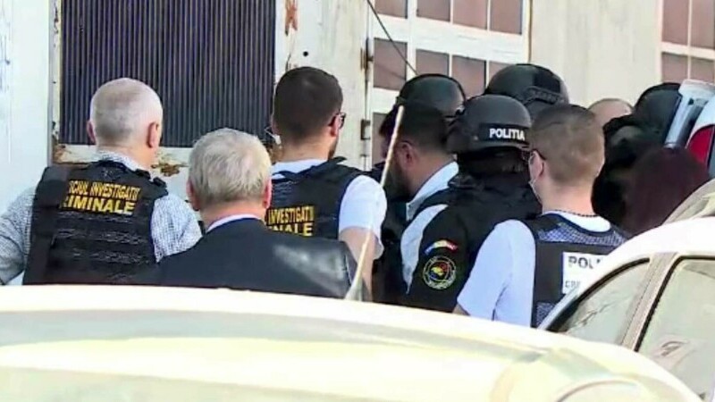Ce le-a atras atenția polițiștilor la baia unde turcul și-a măcelărit victima, uitându-se în restul camerelor