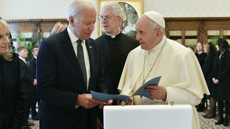 Joe Biden si Papa Francisc