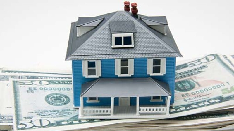 Tranzacţiile imobiliare mari au urcat la 815 milioane euro