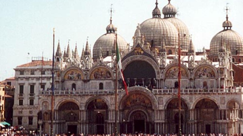 Italienii interzic valul islamic in muzee