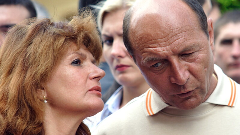Traian Basescu, Maria Basescu
