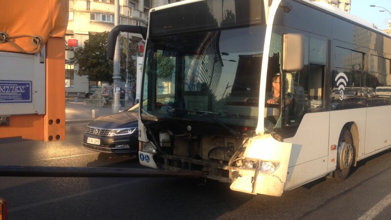 accident autobuz RATB