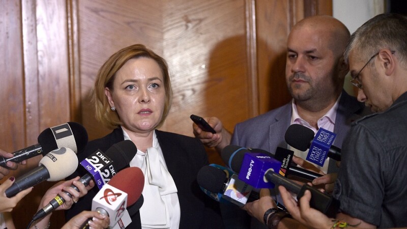 Carmen Dan, ministrul Afacerilor Interne, face declaratii de presa, dupa ce a fost audiata in Comisia de aparare a Camerei Deputatilor.