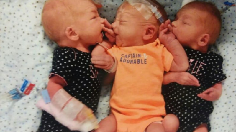 O femeie cu „pietre la rinichi” era de fapt însărcinată cu tripleți. „Încă suntem șocați”