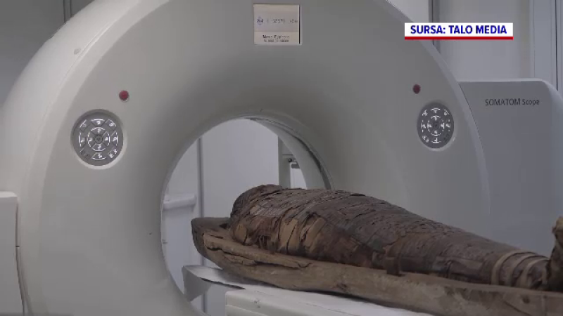 Premieră în România. O mumie de peste 2.000 de ani a fost scanată cu un computer tomograf