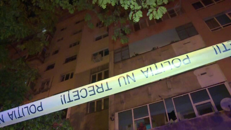 Fetița și băiețelul de 2 ani din Ploiești, care au murit după ce au căzut de la etajul zece al blocului în care locuiau, vor fi înmormântați sâmbătă.