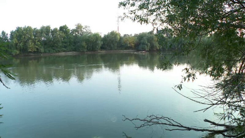 Un adolescent de 16 ani s-a înecat în Mureș, după ce a intrat în apă să se răcorească