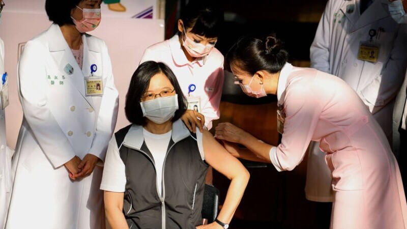 Președinta Taiwanului a fost vaccinată anti-COVID-19 cu un ser produs pe plan intern