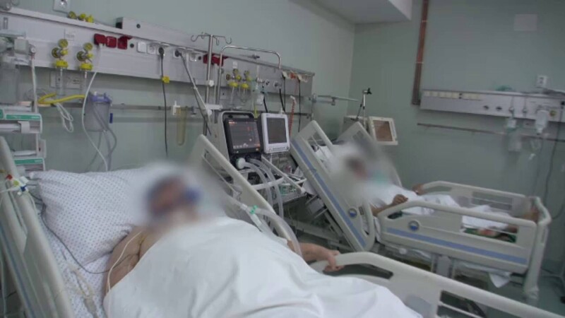 Români cu certificate false de vaccinare anti-COVID, în stare gravă într-un spital din Timișoara. S-a deschis o anchetă
