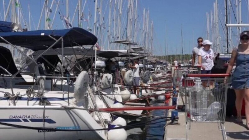 Turiștii au luat cu asalt yacht-urile din Croația, pentru vacanțe în larg. Bărcile sunt rezervate până în octombrie