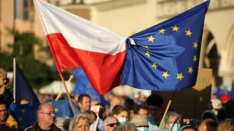 Donald Tusk acuză guvernul că vrea să scoată Polonia din UE. Varșovia vorbește de un ”plan germano-rus de a domina Europa”