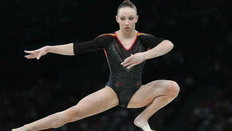 Gimnasta Ana Maria Bărbosu