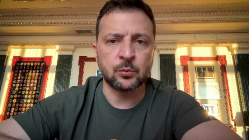 Ce a recunoscut chiar Zelenski în discursul său în fața națiunii: „Şeful apărării, Sîrski, mi-a raportat deja”