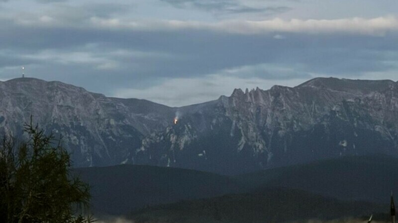 incendiu muntii bucegi