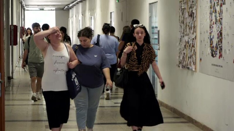 Studenți