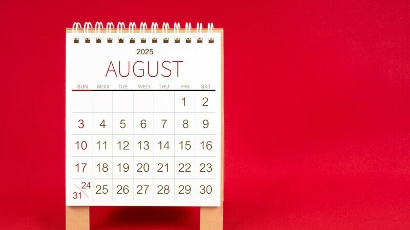 zile libere august