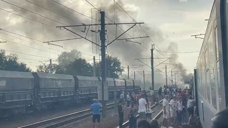 Incendiu la locomotiva unui tren de călători, în judeţul Constanţa
