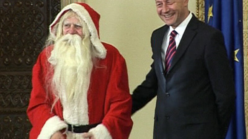 Mos Craciun si Traian Basescu
