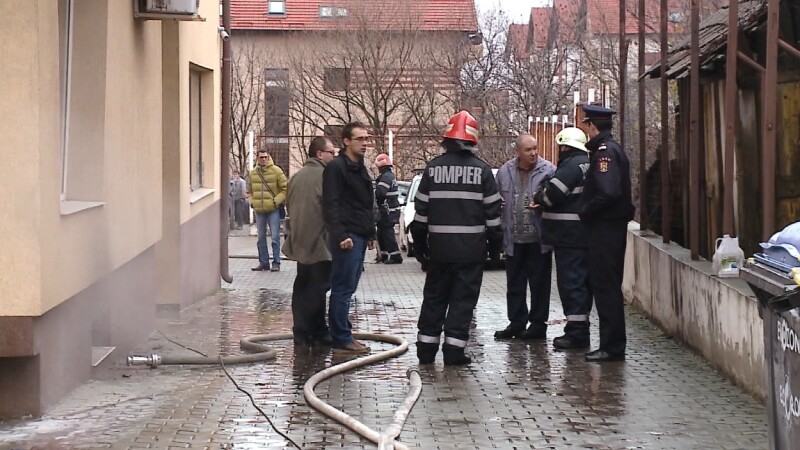 Incediu devastator la subsolul unuei cladiri de pe Calea Turzii din Cluj-Napoca