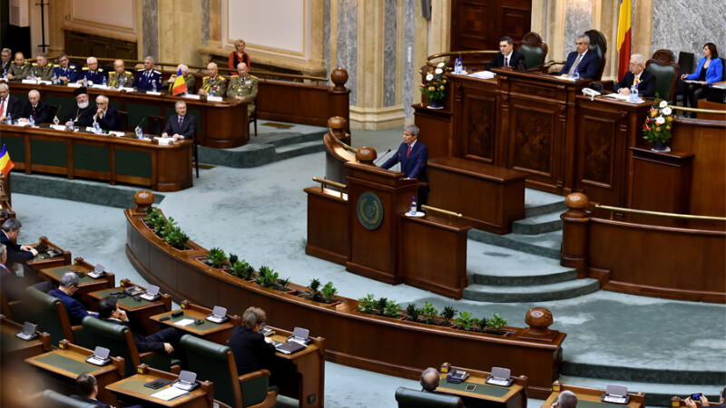 Dacian Ciolos vorbind iN parlament