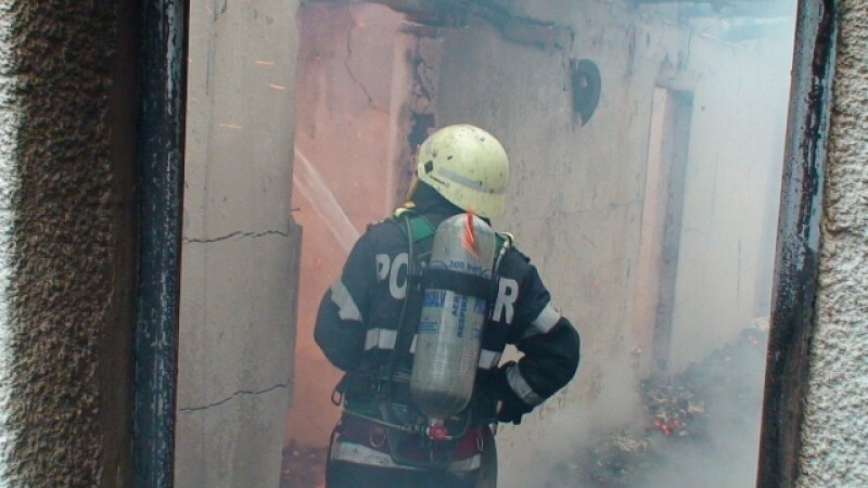 pompier, interventie incendiu