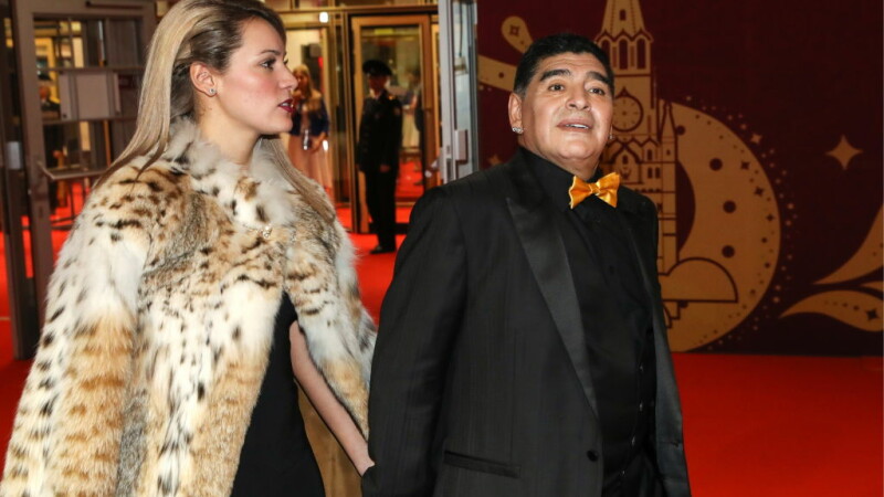 Maradona si iubita sa