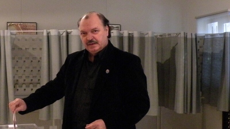 Candidatul USL pentru Camera Deputatilor, in colegiul uninominal 1 din strainatate, Victor Socaciu, si-a exercitat dreptul de vot